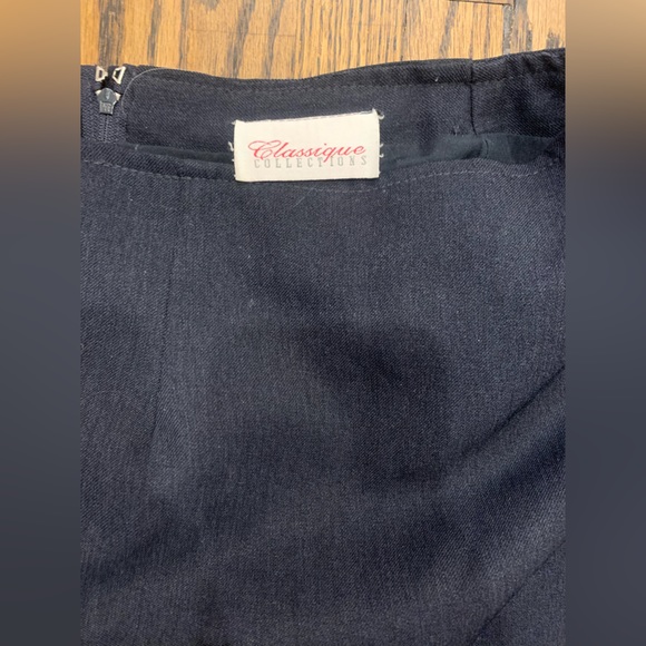 Navy blue mini skirt - Picture 3 of 4